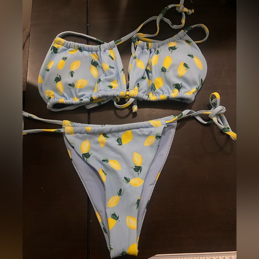 Sunday brunch BIKINI